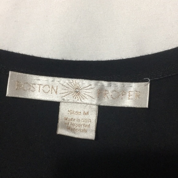 Simple black minimalist top - Picture 2 of 2